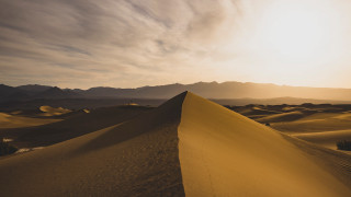Desert tall dune mountains sunset - the cloud free wallpaper