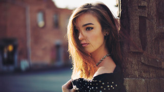 Elina karimova city street bokeh - leaning free wallpaper