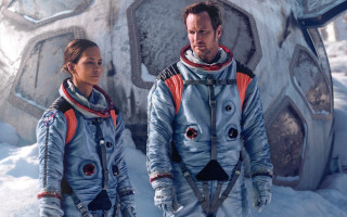 Space suits building snowball matte - space art free wallpaper for desktop