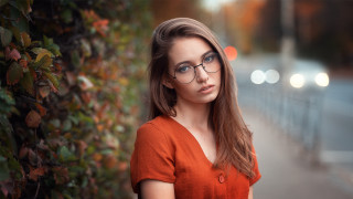 Woman glasses night leaves christmas - glass free wallpaper