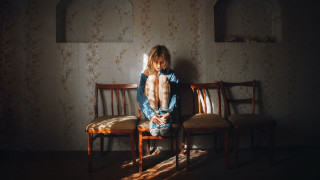 Person sitting room wall chair - anka zhuravleva free wallpaper