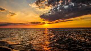 Sunset ocean boat clouds hudson - a sunset over the ocean free wallpaper