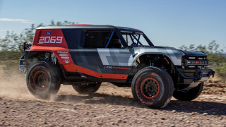 Truck driving desert dirt road - a dirt road in the desert free wallpaper