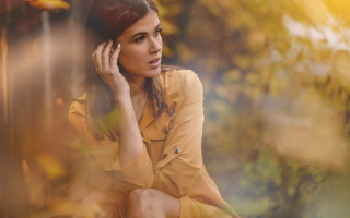 Woman yellow dress bench autumn - a yellow dress free wallpaper