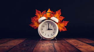 Clock leaf autumn table dark - a dark background free wallpaper
