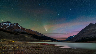 Mountain range lake stars night - a mountain range in the background free wallpaper