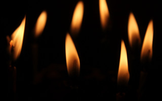 Glowing candle gothic raytraced martynov - the middle of the picture free wallpaper