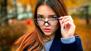 Woman glasses blue shirt park - glass free wallpaper