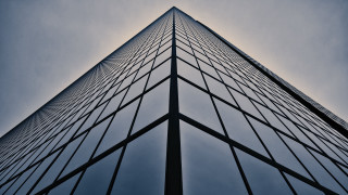 Tall building sky background clouds 4 - the top of the building free wallpaper