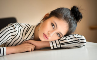 Girl portrait bun stripes prison - a young girl free wallpaper