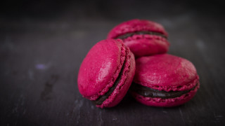 Pink macaroons table neo fauvism - neofauvism free wallpaper