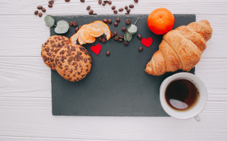 Tray croissant oranges coffee art - art informel free wallpaper
