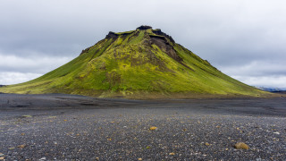 Green mountain cloudy horizon land - a green mountain free wallpaper