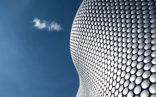 Building white circles blue sky - anish kapoor free wallpaper