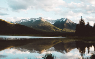 Lake mountains trees clouds reflection - a reflection of the water free wallpaper