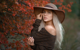 Woman white hair hat autumn - portrait photography free wallpaper