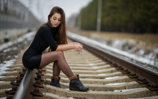 Train track woman jewelry portrait 2 - a woman free wallpaper