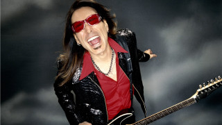 Man singer guitar microphone redshirt - a guitar free wallpaper