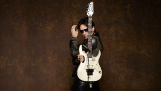 Man holding white guitar sunglasses - sunglass free wallpaper