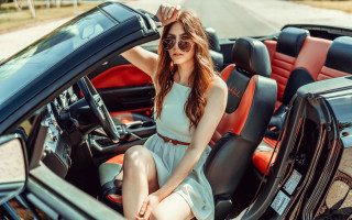 Woman driver seat car fashion - the steering wheel free wallpaper