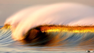 Breaking wave yellow white swirl - impressionist free wallpaper