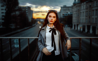 Woman tie white shirt gray 2 - a tie free wallpaper