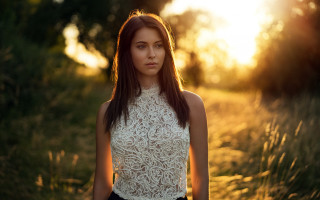Woman field sunset blurry flare - adrienn henczné deák free wallpaper