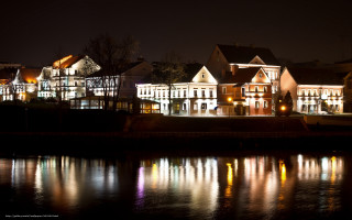 Cityscape night lights bridge danube - danube school free wallpaper