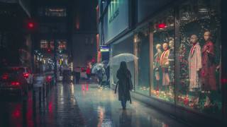 Woman umbrella rain night christmas - elsa bleda free wallpaper