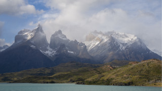 Mountain range snow water clouds - carl critchlow free wallpaper