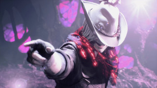 Man hat pointing light moon - bloodborne free wallpaper