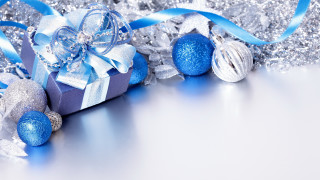 Blue silver christmas ornament bow - an gyeon free wallpaper for desktop