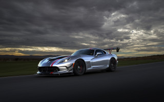 Silver sports car surfboard cloudy - a surfboard free wallpaper