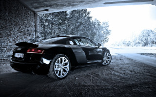 Black sports car parking garage 6 - a parking garage next free wallpaper