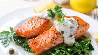 Salmon greens lemon plate fork - ed benedict free wallpaper