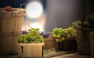 Grapes basket table background shallow 2 - the background free wallpaper