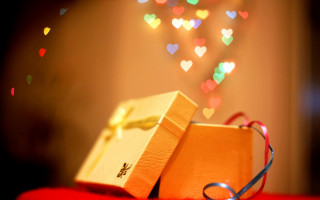 Small box bow red blanket - a red blanket free wallpaper