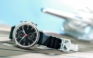 Watch table plane blue sky - a plane in the background free wallpaper