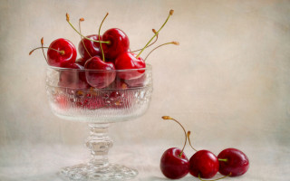 Cherry glass bowl vase food - a glass vase free wallpaper