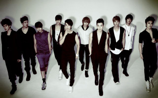 Young men group room white - fan kuan free wallpaper
