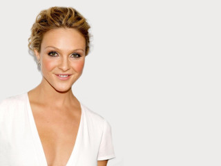 Woman white dress smiling white - facial free wallpaper