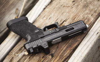 Gun wooden surface magazine rest - 30mm free wallpaper