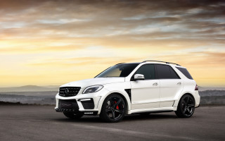 White mercedes beach road ocean - a white mercedes benz benz benz benz benz benz benz benz benz benz benz benz benz benz benz benz benz benz benz benz benz benz free wallpaper