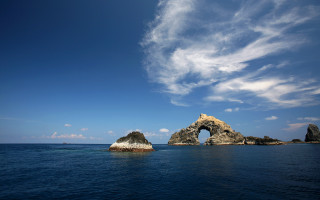 Rock formation ocean sky clouds 2 - choi buk free wallpaper