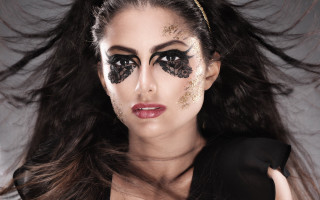 Gothic fashion black gold makeup - gold glitter free wallpaper