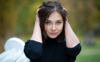 Woman bench park elina karimova - a bench free wallpaper for desktop