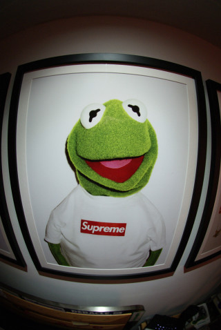 Sesame character television supreme tshirt - a television screen free wallpaper