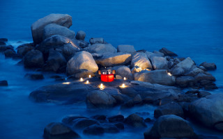 Red boat rocks water night - a red boat free wallpaper