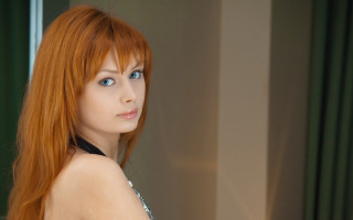 Redhair blueeyes dress bow portrait - a bow free wallpaper