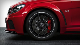 Red car black rim red - sharp detail free wallpaper